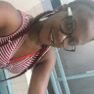 Meet your Posher, Coralis